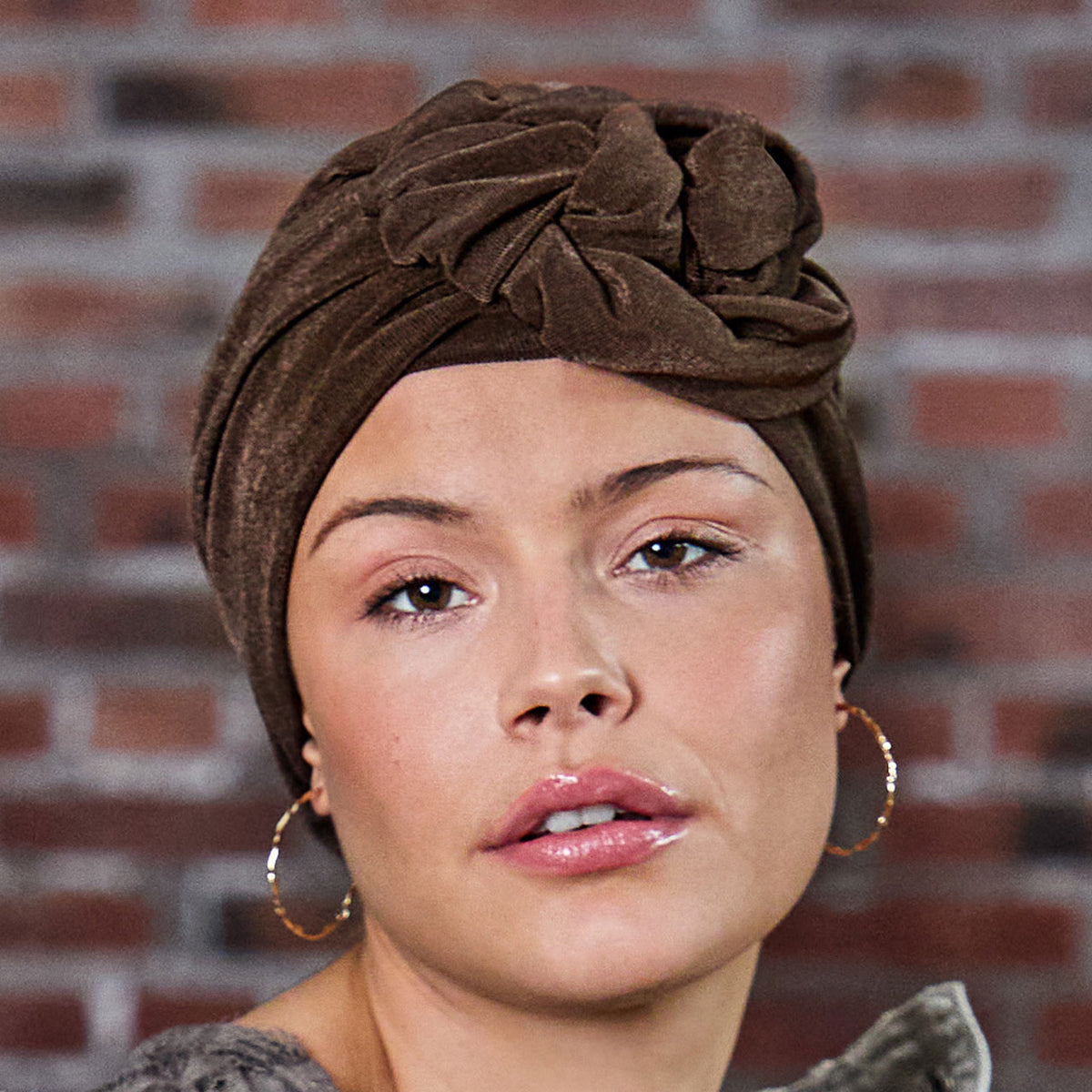 HocElena - V Turban 4074 Dark Chocolate