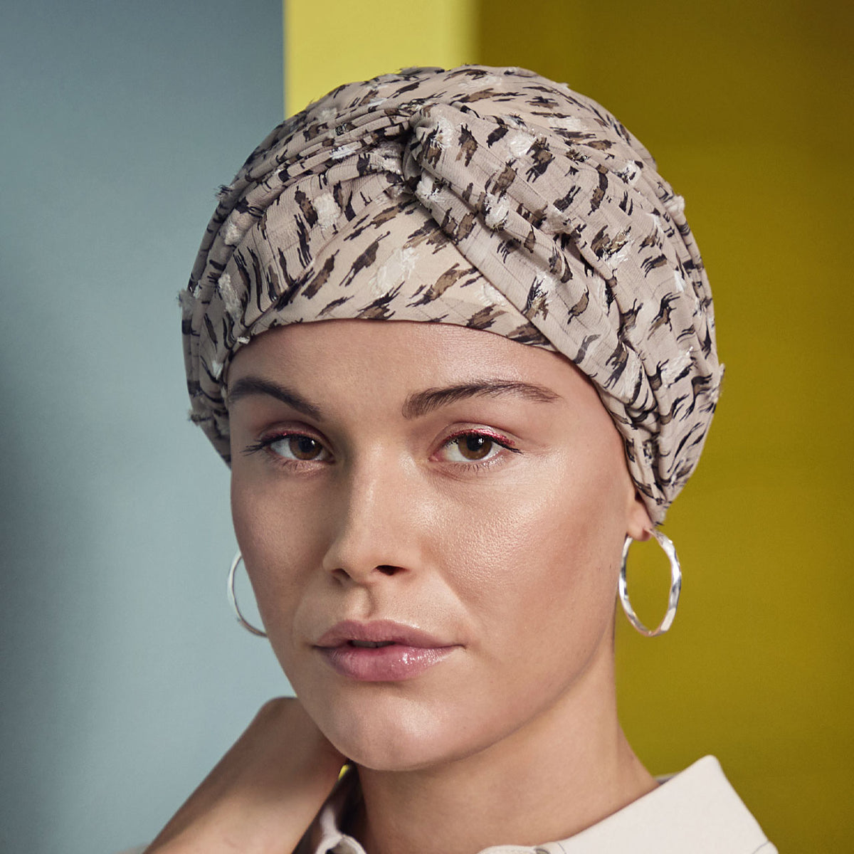 HocAlva - V Turban 4134 Leo Love